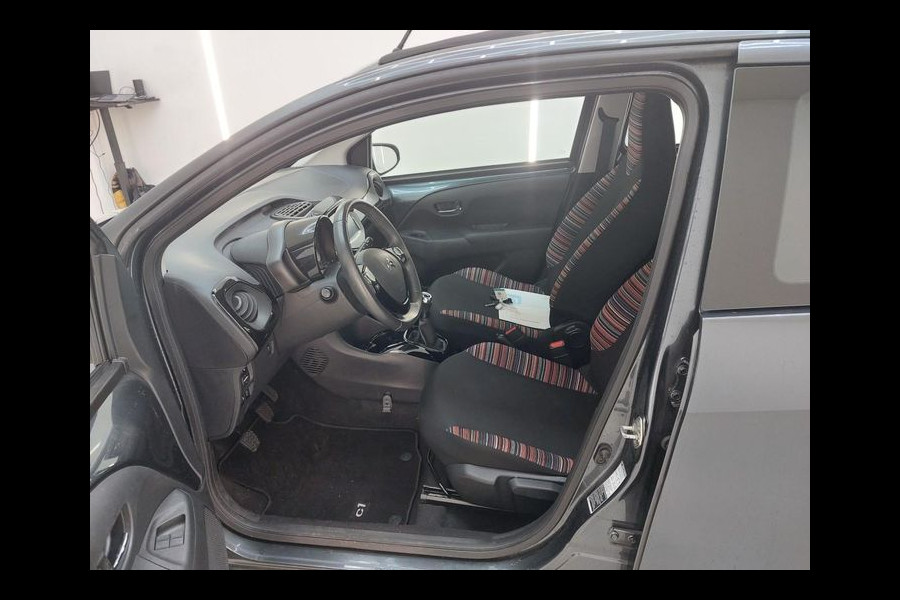 Citroën C1 1.0 VTi 68 PK | Airscape Shine | 49.000 km! | Elektrisch Vouwdak | Apple Carplay/Android Auto | *Wordt verwacht*