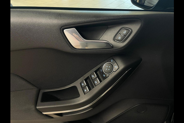Ford Fiesta 1.0 EcoBoost ST-Line 125PK AUTOMAAT AIRCO NAVI CRUISE STOELVERW APPLE CARPLAY NIEUWSTAAT