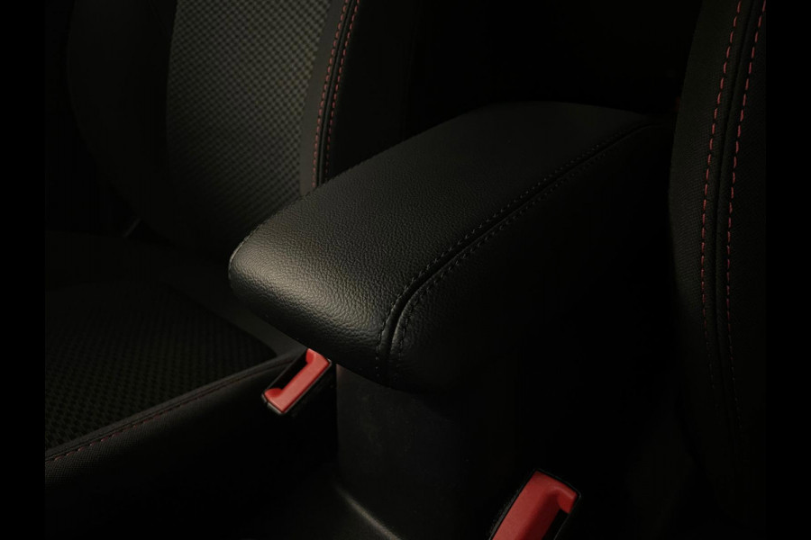 Ford Fiesta 1.0 EcoBoost ST-Line 125PK AUTOMAAT AIRCO NAVI CRUISE STOELVERW APPLE CARPLAY NIEUWSTAAT