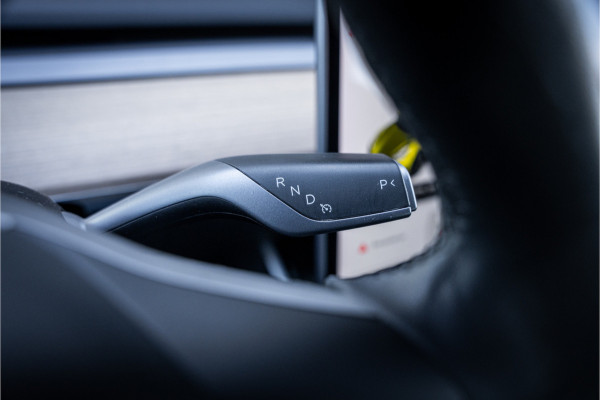 Tesla Model 3 Standard RWD Plus 60 kWh ** Autopilot ** Trekhaak