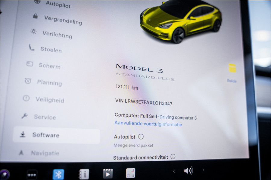 Tesla Model 3 Standard RWD Plus 60 kWh ** Autopilot ** Trekhaak