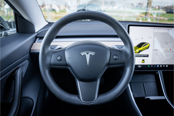 Tesla Model 3 Standard RWD Plus 60 kWh ** Autopilot ** Trekhaak