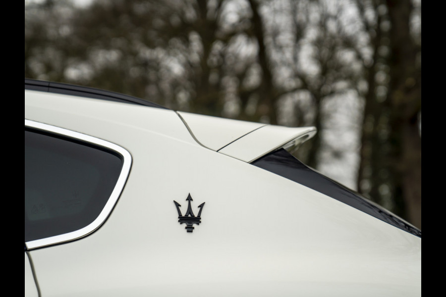 Maserati Levante 3.0 V6 Modena S AWD | Pano-dak | Harman/Kardon | Luchtvering | Carbon interieur