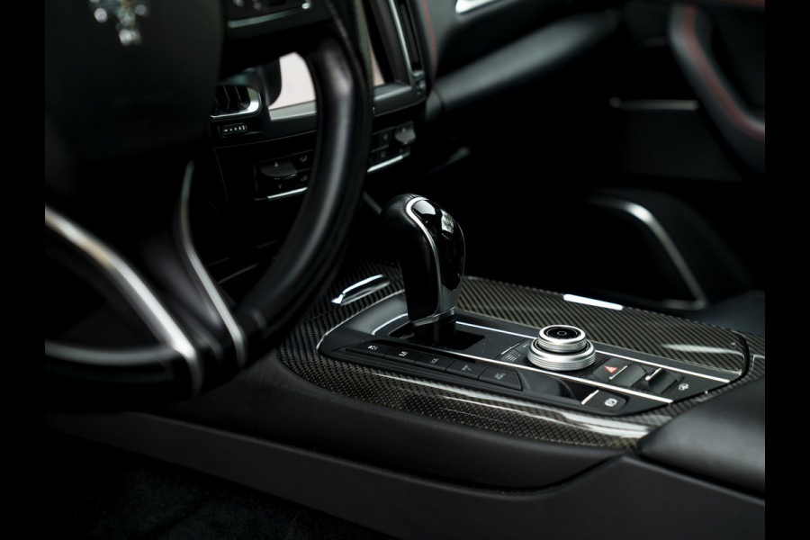 Maserati Levante 3.0 V6 Modena S AWD | Pano-dak | Harman/Kardon | Luchtvering | Carbon interieur