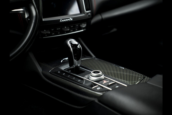 Maserati Levante 3.0 V6 Modena S AWD | Pano-dak | Harman/Kardon | Luchtvering | Carbon interieur