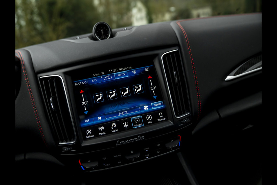 Maserati Levante 3.0 V6 Modena S AWD | Pano-dak | Harman/Kardon | Luchtvering | Carbon interieur