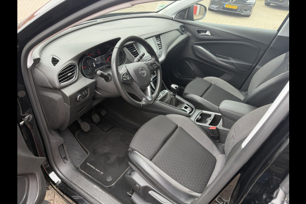 Opel Grandland X 1.2 Turbo 131 PK | Business Executive | 45.000km! |