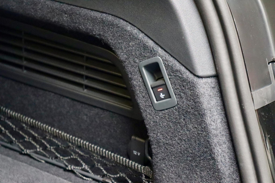 Audi A6 Avant 2.0 e-hybrid Q S ed. Competition VOL OPTIES