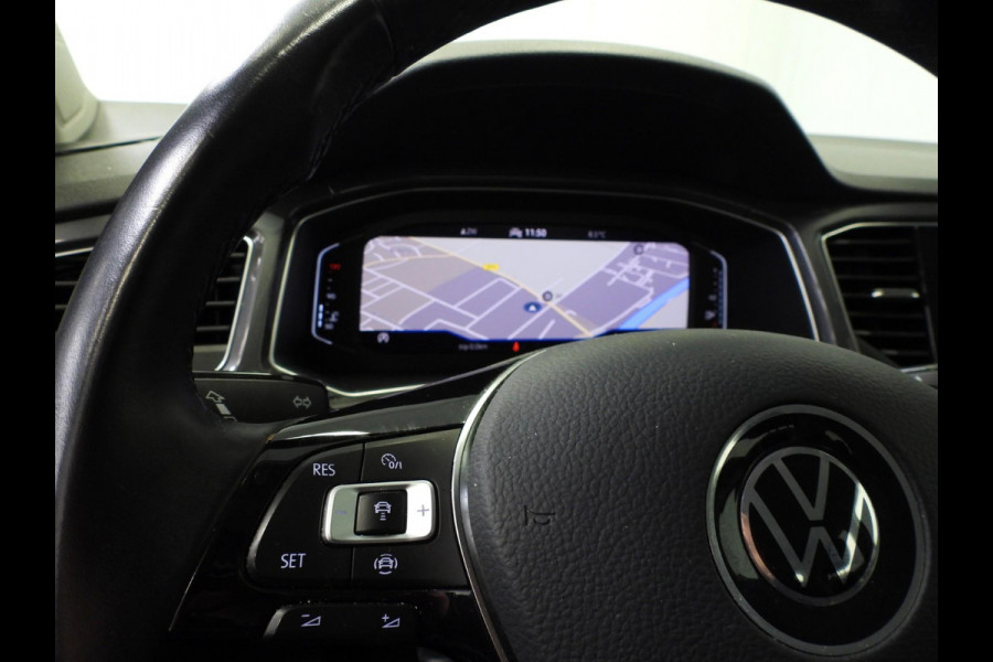 Volkswagen T-Roc 1.5 TSI Sport NAVI/CAMERA/VIRTUAL/LED/TREKH./17"LMV!