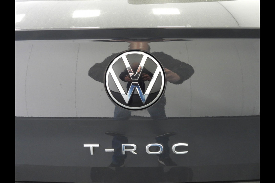 Volkswagen T-Roc 1.5 TSI Sport NAVI/CAMERA/VIRTUAL/LED/TREKH./17"LMV!