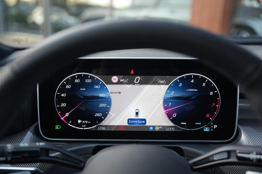 Mercedes-Benz C-Klasse 180 Business Solution AMG Burmester Stuurverw. Adapt. Cruise LED Leer Alcantara AMG