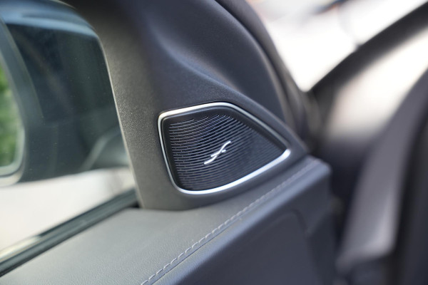 Mercedes-Benz C-Klasse 180 Business Solution AMG Burmester Stuurverw. Adapt. Cruise LED Leer Alcantara AMG