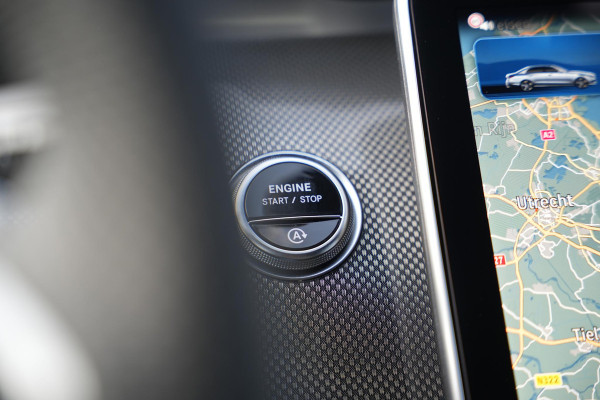 Mercedes-Benz C-Klasse 180 Business Solution AMG Burmester Stuurverw. Adapt. Cruise LED Leer Alcantara AMG