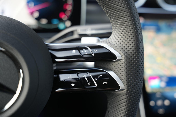 Mercedes-Benz C-Klasse 180 Business Solution AMG Burmester Stuurverw. Adapt. Cruise LED Leer Alcantara AMG