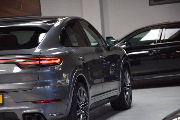 Porsche Cayenne Coupé 3.0 E-Hybrid Nightvision|Panoramadak|Org.NL|2e Eig.|Nwp.143500
