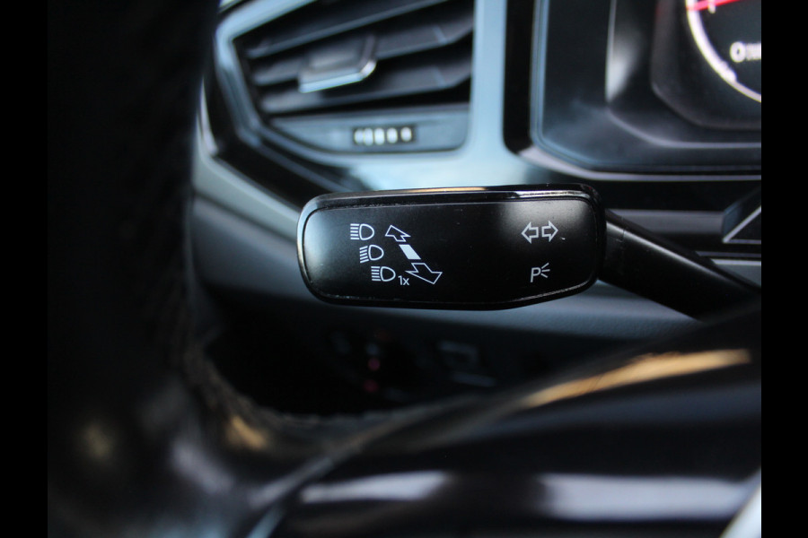 Volkswagen Polo 1.0 MPI Comfortline AIRCO | CRUISE | CARPLAY | LED | STB