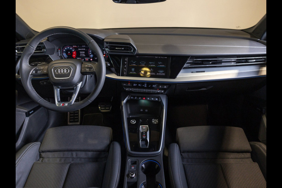 Audi A3 Sportback 35 TFSI 2x S-Line edition / 150pk / Maxton / Panorama dak / Sonos / Achteruitrij camera /