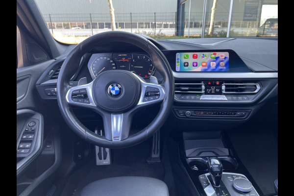 BMW 1-serie M135i xDrive High Executive M Sport 306pk Automaat | Panodak | Elektr. achterklep | arking Pakket | Spiegel Pakket | Draadloze telefoonlader | etc. etc.