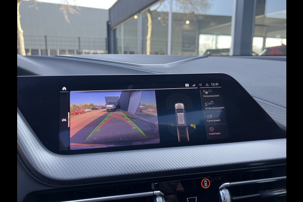 BMW 1-serie M135i xDrive High Executive M Sport 306pk Automaat | Panodak | Elektr. achterklep | arking Pakket | Spiegel Pakket | Draadloze telefoonlader | etc. etc.