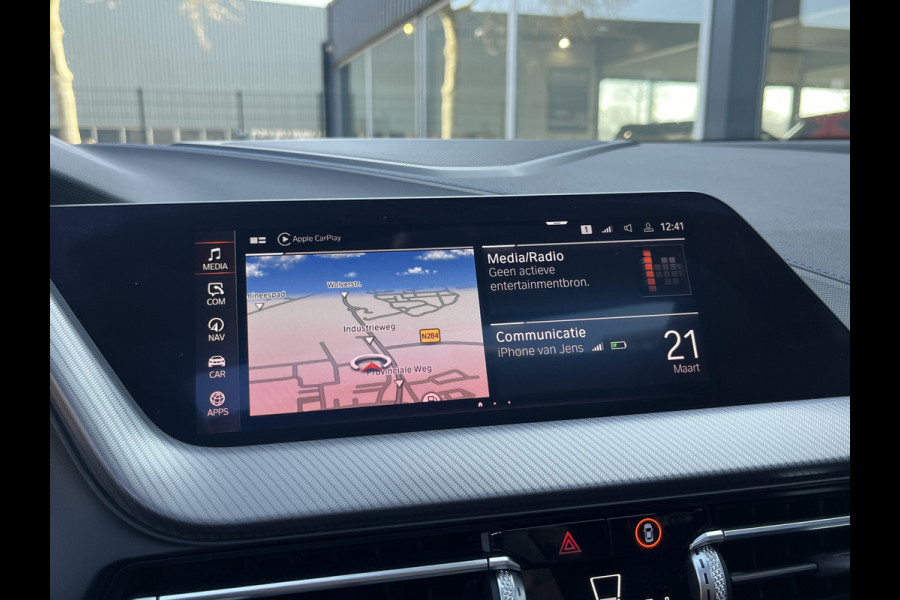 BMW 1-serie M135i xDrive High Executive M Sport 306pk Automaat | Panodak | Elektr. achterklep | arking Pakket | Spiegel Pakket | Draadloze telefoonlader | etc. etc.