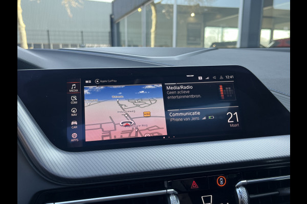 BMW 1-serie M135i xDrive High Executive M Sport 306pk Automaat | Panodak | Elektr. achterklep | arking Pakket | Spiegel Pakket | Draadloze telefoonlader | etc. etc.