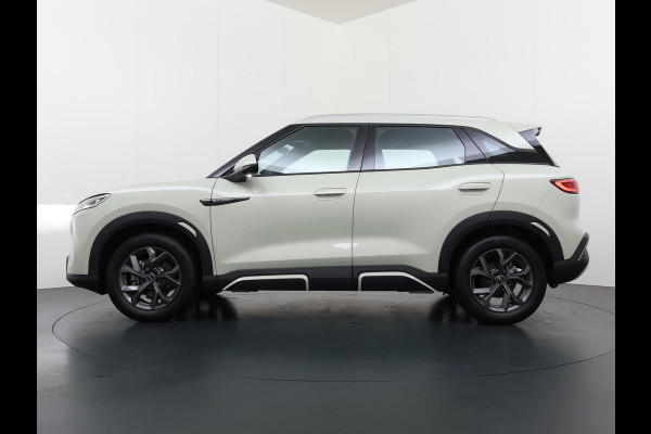 BYD ATTO 2 Boost 45 kWh VAN €31.900,- VOOR € 27.877,- UW LENTEVOORDEEL €4.023,-! | DIRECT LEVERBAAR | Volledige BYD Fabrieksgarantie t/m 11-2030 of 150.000 km | Stoel & Stuurverwarming | Adaptieve Cruise | 360° Camera | Panoramadak | Dodehoekassistent | Origineel NL Auto