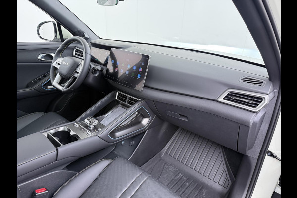 BYD ATTO 2 Boost 45 kWh VAN €31.900,- VOOR € 27.877,- UW LENTEVOORDEEL €4.023,-! | DIRECT LEVERBAAR | Volledige BYD Fabrieksgarantie t/m 11-2030 of 150.000 km | Stoel & Stuurverwarming | Adaptieve Cruise | 360° Camera | Panoramadak | Dodehoekassistent | Origineel NL Auto