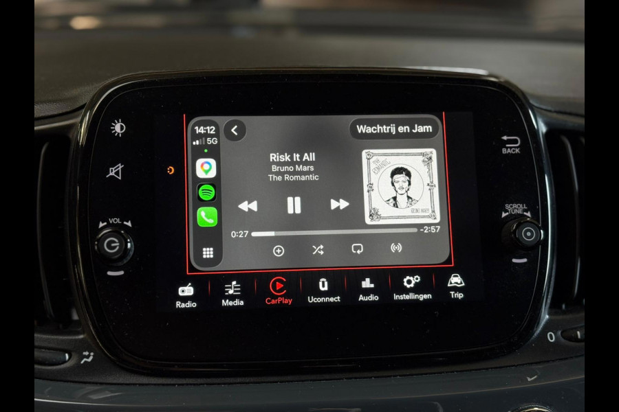 Fiat 500 1.0 Hybrid Rockstar | Carplay/Android, Climate, PDC, Cruise, Licht- en Regensensor |