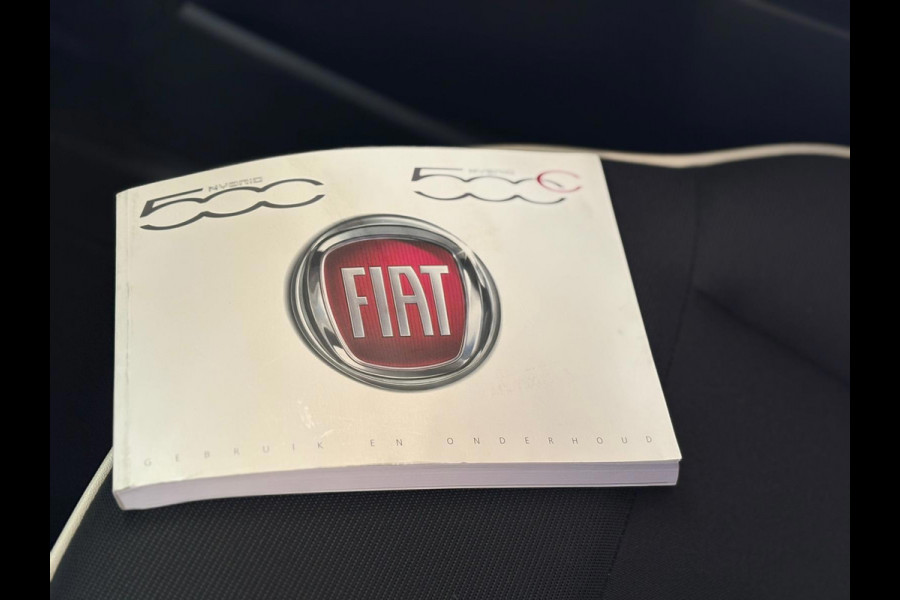 Fiat 500 1.0 Hybrid Rockstar | Carplay/Android, Climate, PDC, Cruise, Licht- en Regensensor |