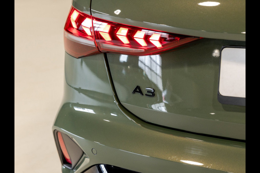 Audi A3 Sportback 35 TFSI 2x S-Line edition / 150pk / Panorama dak / Sonos / Achteruitrij camera /