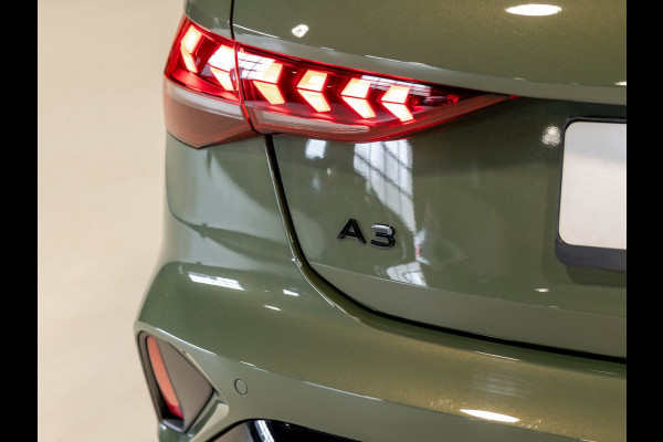 Audi A3 Sportback 35 TFSI 2x S-Line edition / 150pk / Panorama dak / Sonos / Achteruitrij camera /