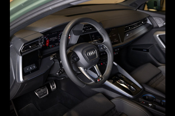 Audi A3 Sportback 35 TFSI 2x S-Line edition / 150pk / Panorama dak / Sonos / Achteruitrij camera /