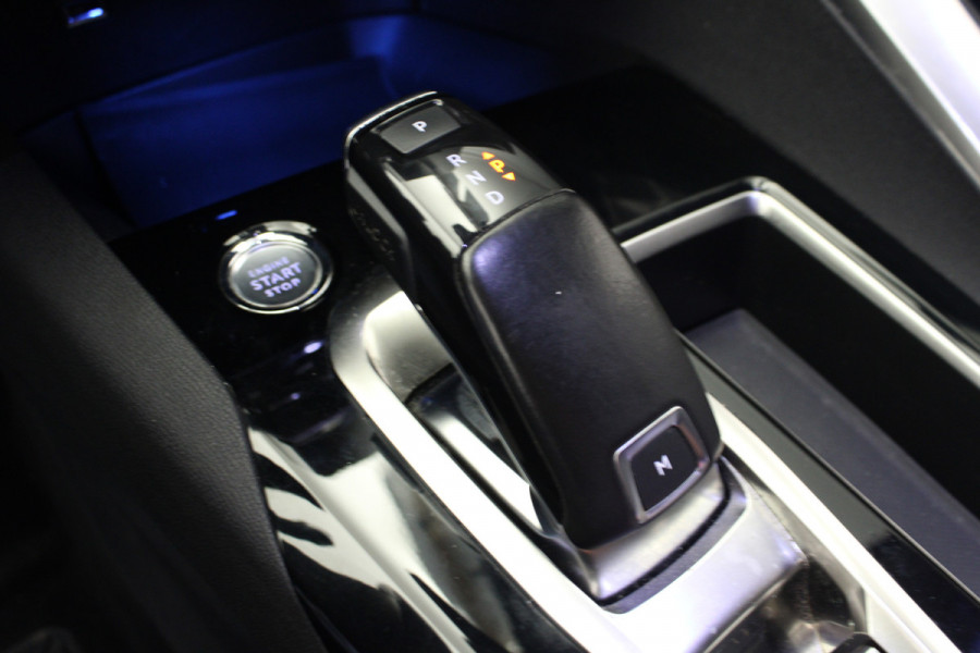 Peugeot 3008 1.2 PureTech Allure Pack Business |Camera|Navi|