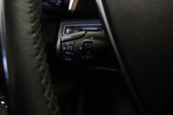 Peugeot 3008 1.2 PureTech Allure Pack Business |Camera|Navi|