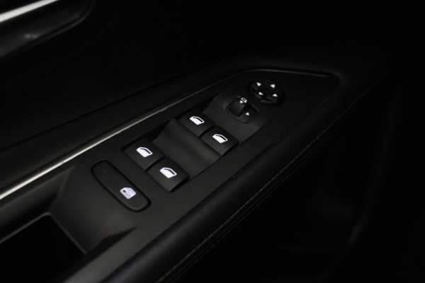 Peugeot 3008 1.2 PureTech Allure Pack Business |Camera|Navi|