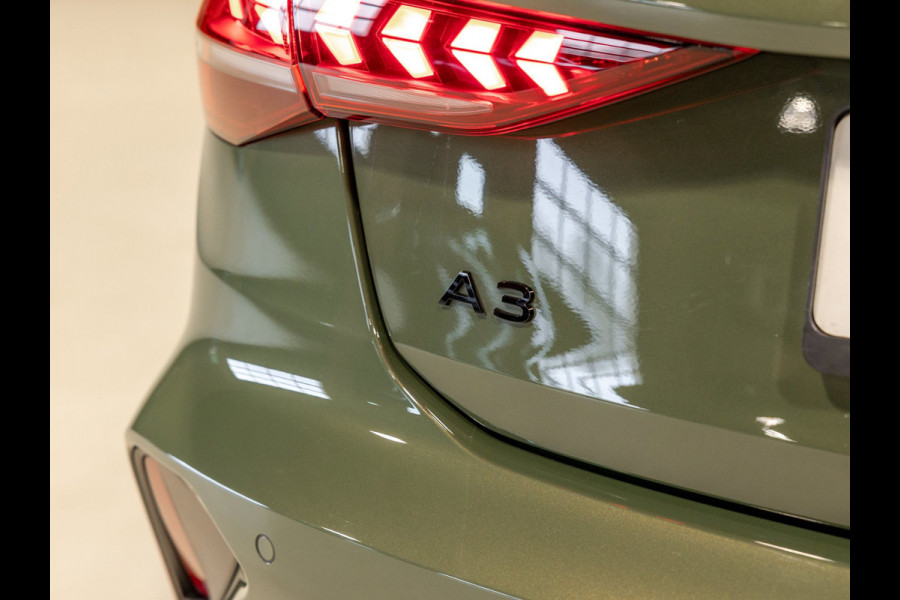 Audi A3 Sportback 35 TFSI 2x S-Line edition / 150pk / Panorama dak / Sonos / Achteruitrij camera /