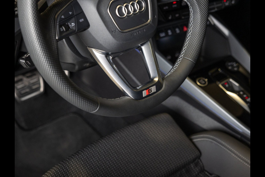 Audi A3 Sportback 35 TFSI 2x S-Line edition / 150pk / Panorama dak / Sonos / Achteruitrij camera /