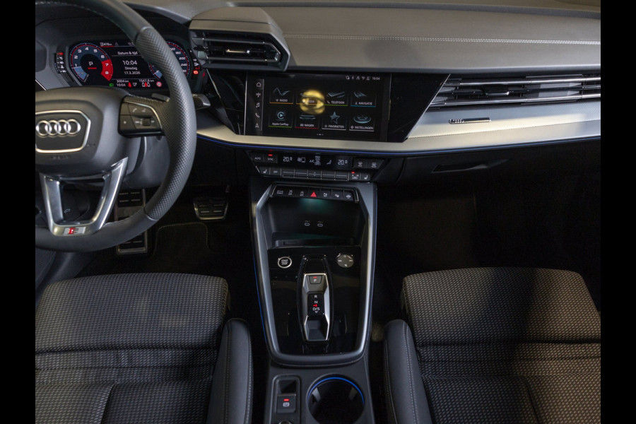 Audi A3 Sportback 35 TFSI 2x S-Line edition / 150pk / Panorama dak / Sonos / Achteruitrij camera /