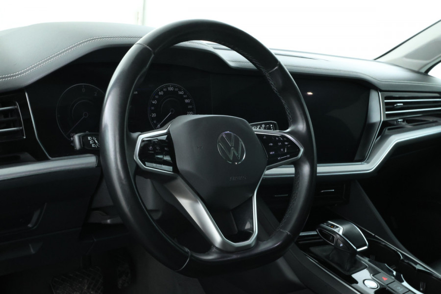 Volkswagen Touareg 3.0 TSi eHybrid 4MOTION FULL BLACK! Navi, leer,