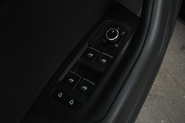 Volkswagen Touareg 3.0 TSi eHybrid 4MOTION FULL BLACK! Navi, leer,