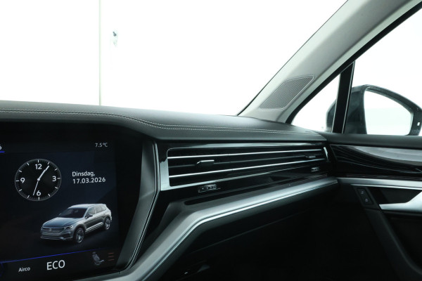 Volkswagen Touareg 3.0 TSi eHybrid 4MOTION FULL BLACK! Navi, leer,