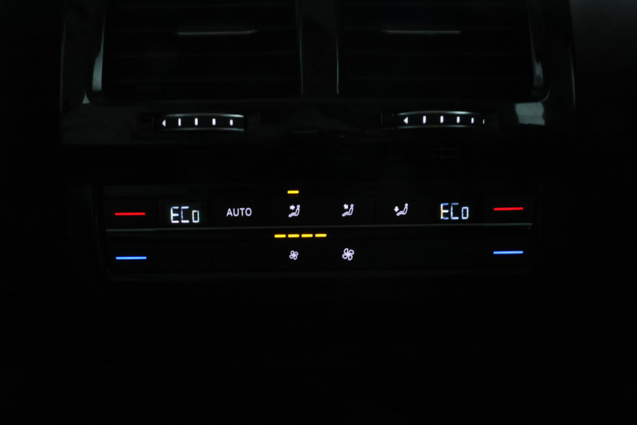 Volkswagen Touareg 3.0 TSi eHybrid 4MOTION FULL BLACK! Navi, leer,