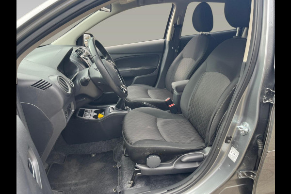 Mitsubishi Space Star 1.2 Nova | Navi |