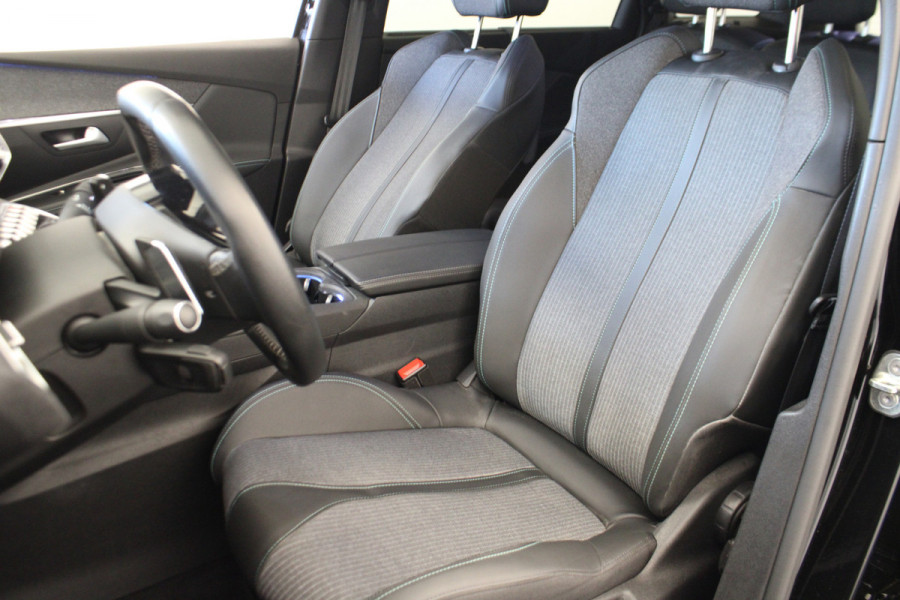 Peugeot 5008 1.2 PureTech Allure |Navi|