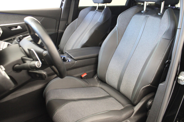 Peugeot 5008 1.2 PureTech Allure |Navi|