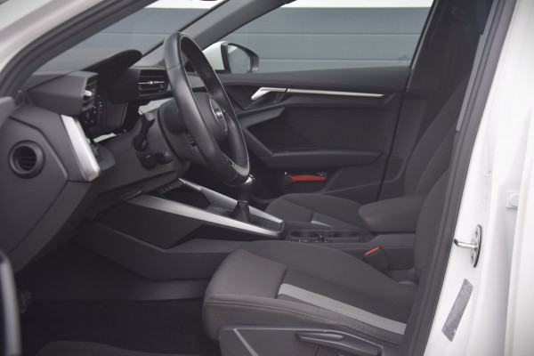 Audi A3 Sportback 35 TFSI Pro Line NIEUW MODEL!/AFNEEMBARE TREKHAAK/APPLE CARPLAY/LED KOPLAMPEN