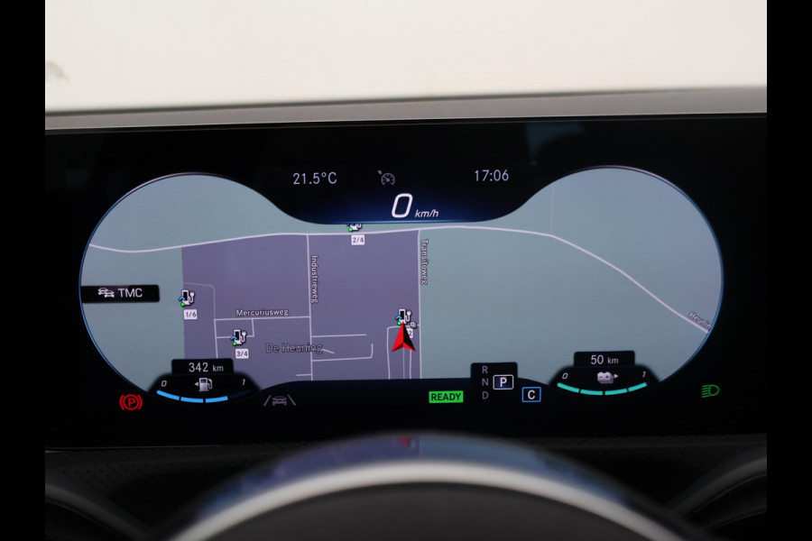 Mercedes-Benz A-Klasse 250e AMG SPORT + PANORAMA | MEMORY | TREKHAAK | SFEERVERLICHTING | CAMERA | STOELVERWARMING