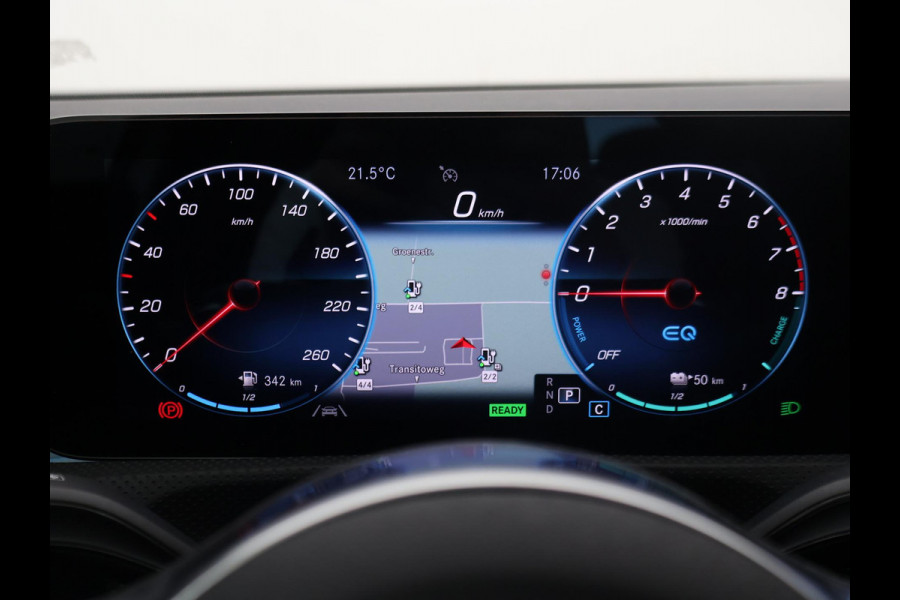 Mercedes-Benz A-Klasse 250e AMG SPORT + PANORAMA | MEMORY | TREKHAAK | SFEERVERLICHTING | CAMERA | STOELVERWARMING