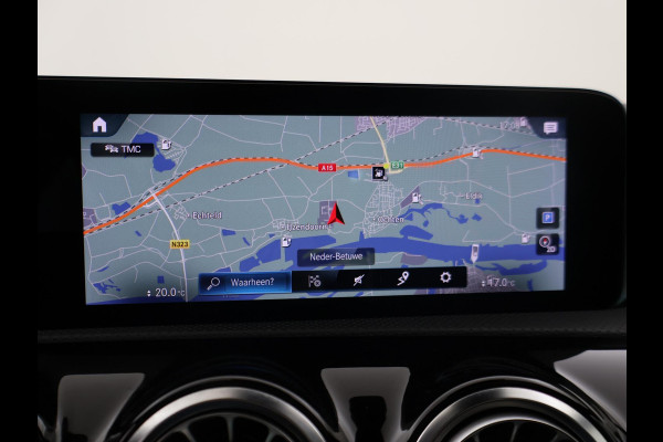 Mercedes-Benz A-Klasse 250e AMG SPORT + PANORAMA | MEMORY | TREKHAAK | SFEERVERLICHTING | CAMERA | STOELVERWARMING