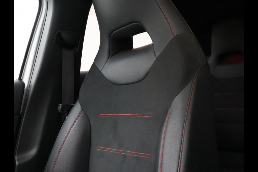 Mercedes-Benz A-Klasse 250e AMG SPORT + PANORAMA | MEMORY | TREKHAAK | SFEERVERLICHTING | CAMERA | STOELVERWARMING